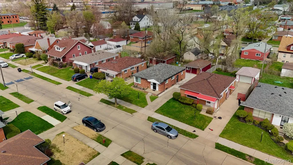 6781 Iowa Street Detroit City MI 48212