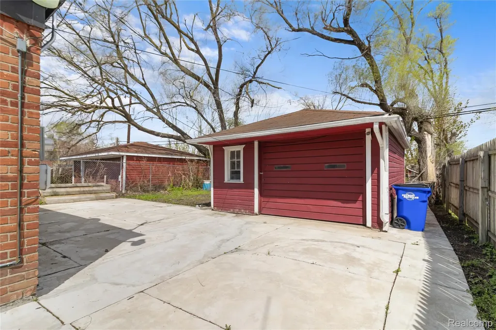 6781 Iowa Street Detroit City MI 48212