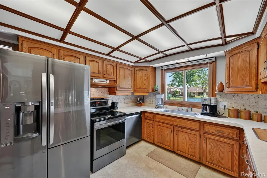 18178 22 Mile Road Macomb Township MI 48044