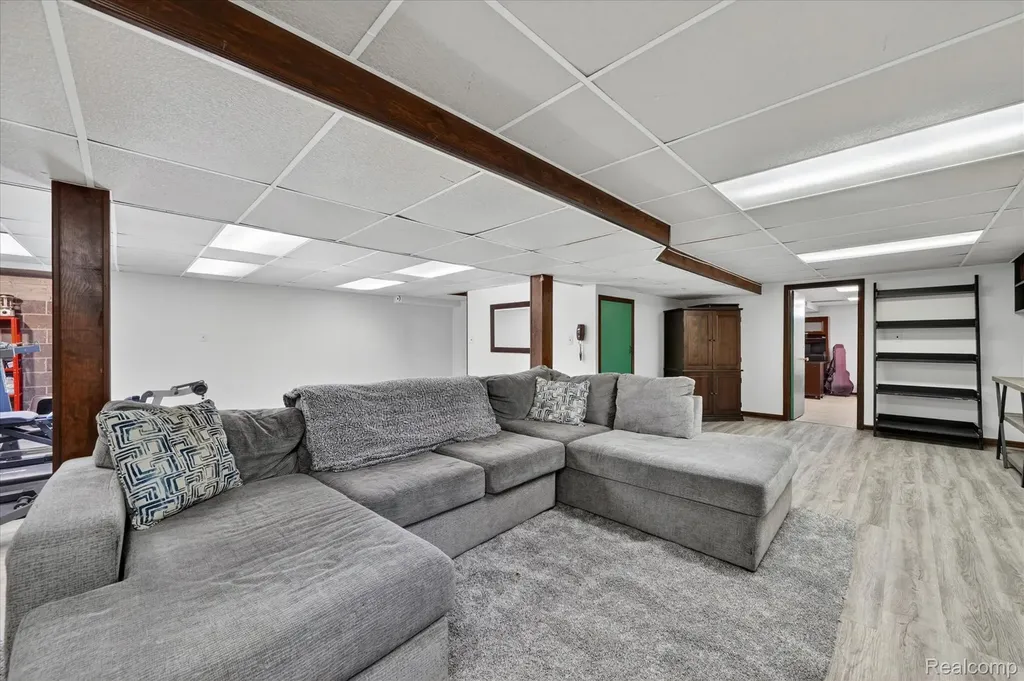18178 22 Mile Road Macomb Township MI 48044