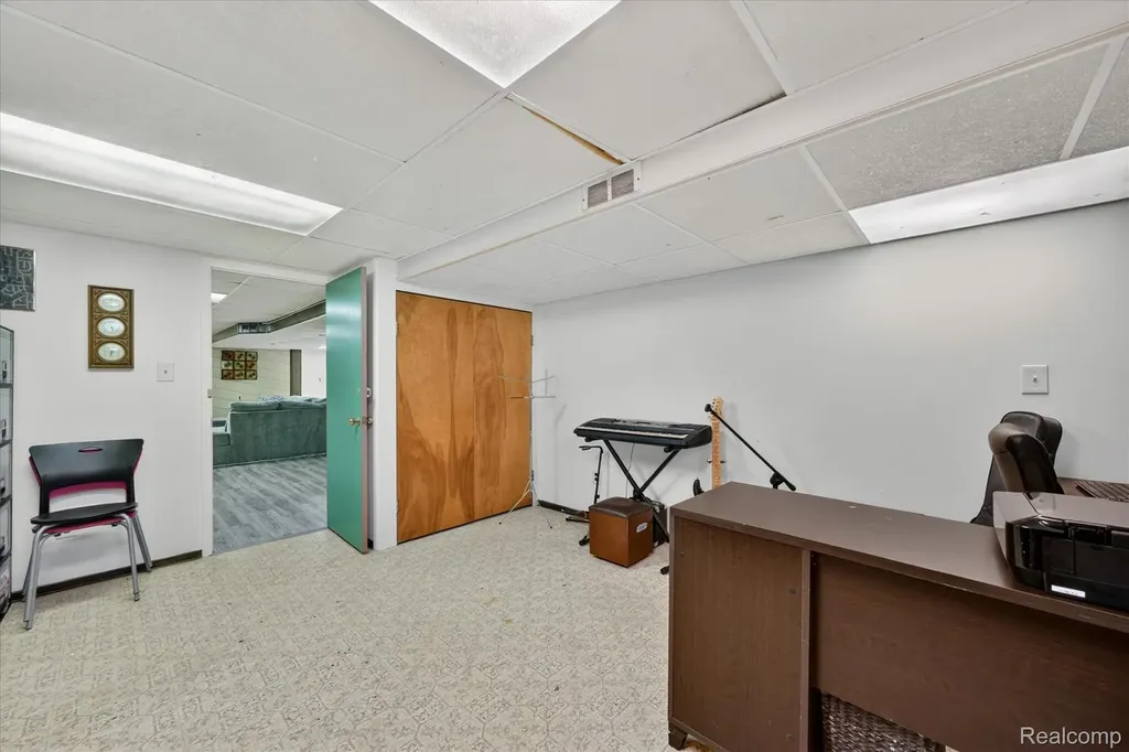 18178 22 Mile Road Macomb Township MI 48044