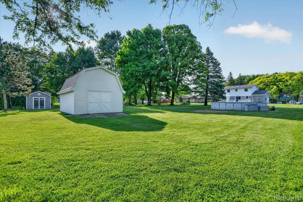 18178 22 Mile Road Macomb Township MI 48044