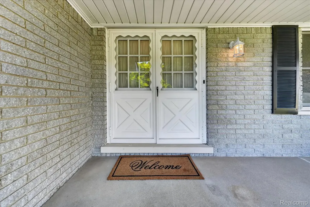 18178 22 Mile Road Macomb Township MI 48044