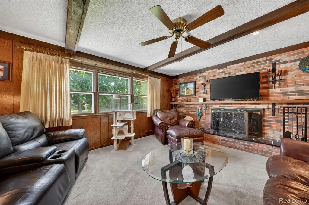 18178 22 Mile Road Macomb Township MI 48044