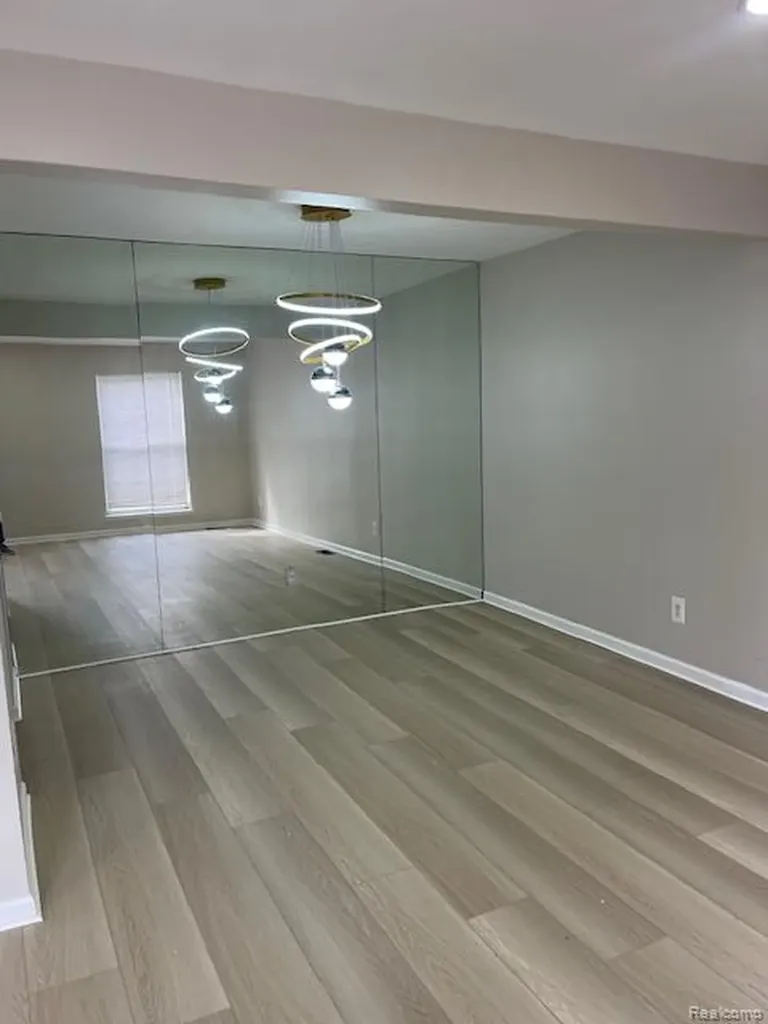 35473 Turner Drive Sterling Heights City MI 48312