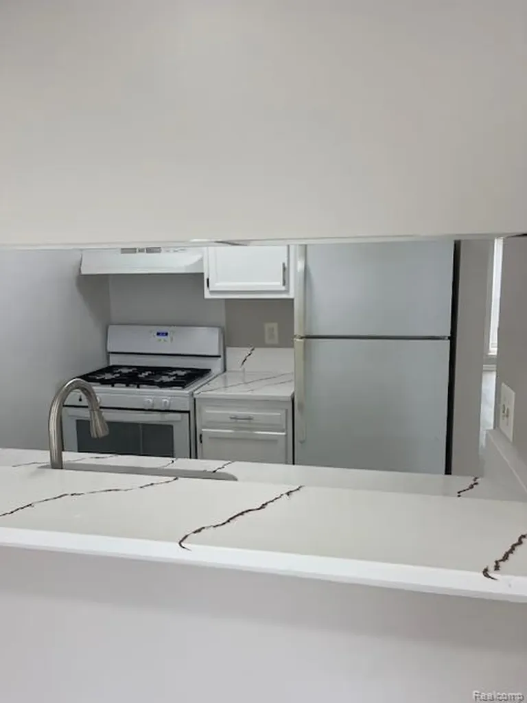 35473 Turner Drive Sterling Heights City MI 48312