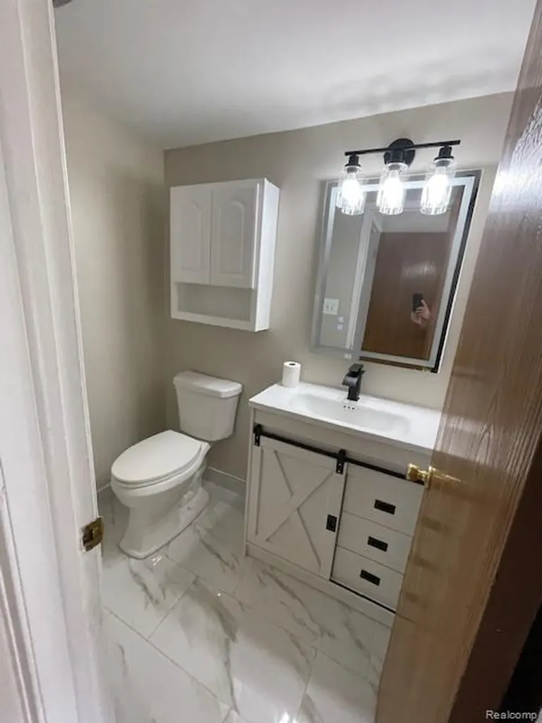 35473 Turner Drive Sterling Heights City MI 48312