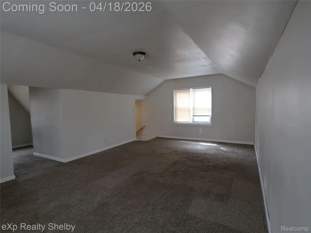 17225 Shaftsbury Avenue Detroit City MI 48219