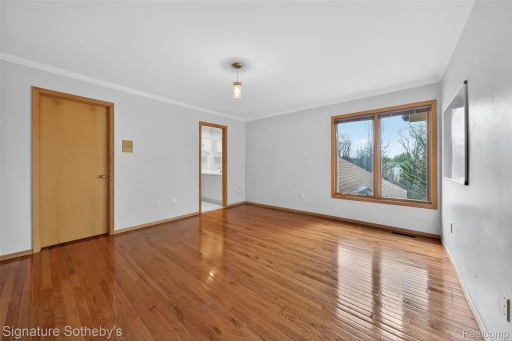 2131 Birchwood Way West Bloomfield Charter Township MI 48302