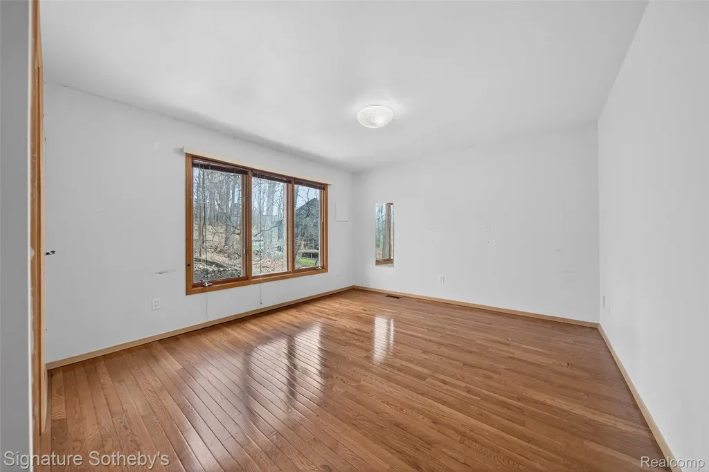 2131 Birchwood Way West Bloomfield Charter Township MI 48302