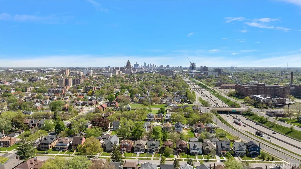 867 Edison Street Detroit City MI 48202