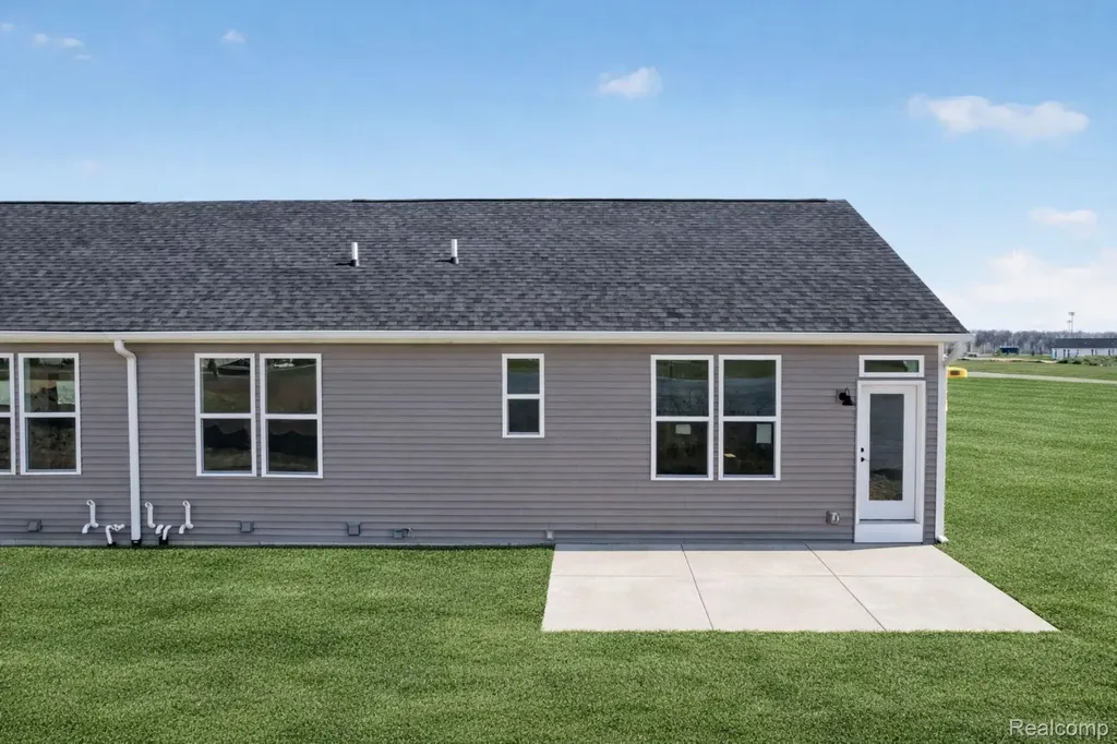 2270 Gilder Drive Marion Township MI 48843