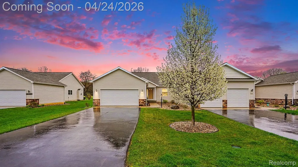 4013 Eastbridge Circle Road Stockbridge Village MI 49285