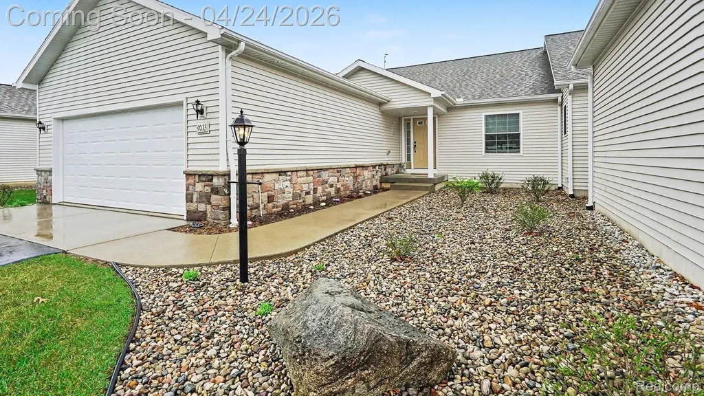 4013 Eastbridge Circle Road Stockbridge Village MI 49285