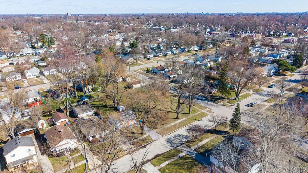 24300 Mcdonald Street Dearborn Heights City MI 48125