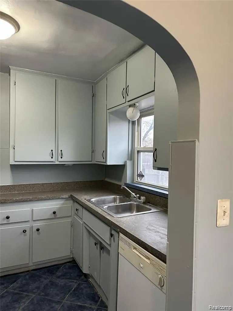 13935 Faust Avenue Detroit City MI 48223