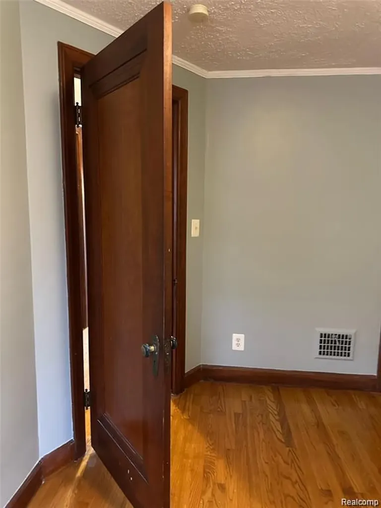 13935 Faust Avenue Detroit City MI 48223