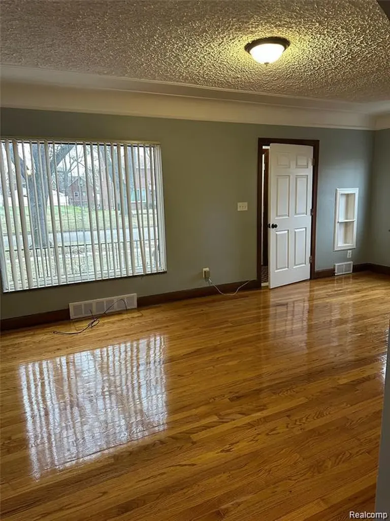 13935 Faust Avenue Detroit City MI 48223