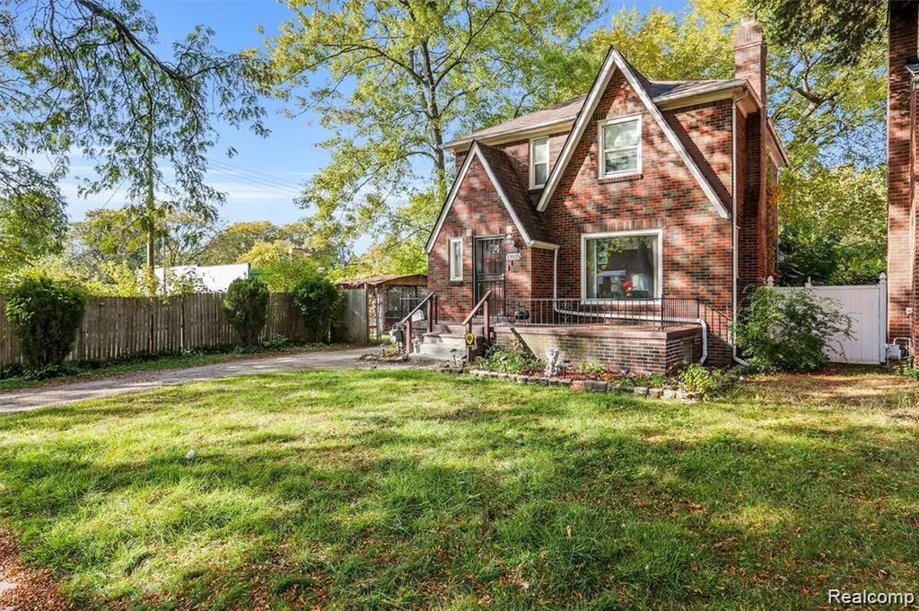13935 Faust Avenue Detroit City MI 48223