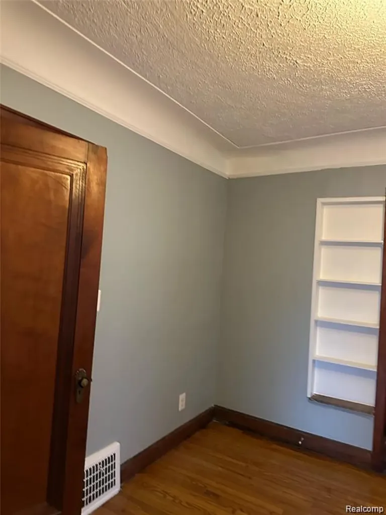 13935 Faust Avenue Detroit City MI 48223