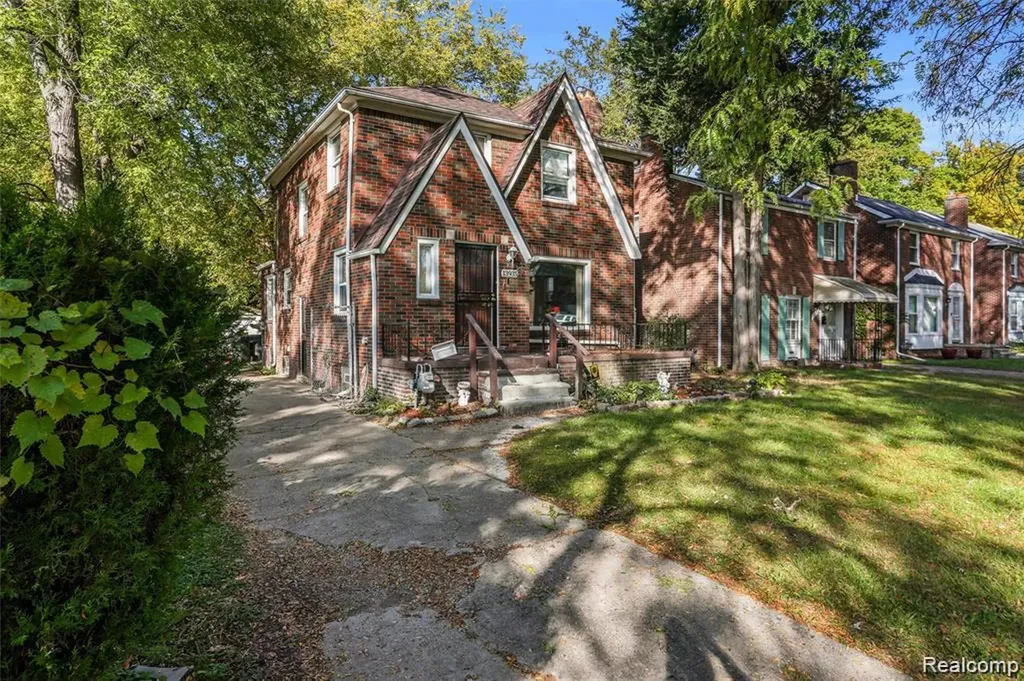 13935 Faust Avenue Detroit City MI 48223