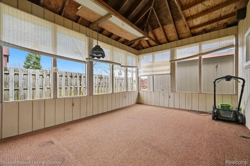 11720 Todds Lane Green Oak Township MI 48189