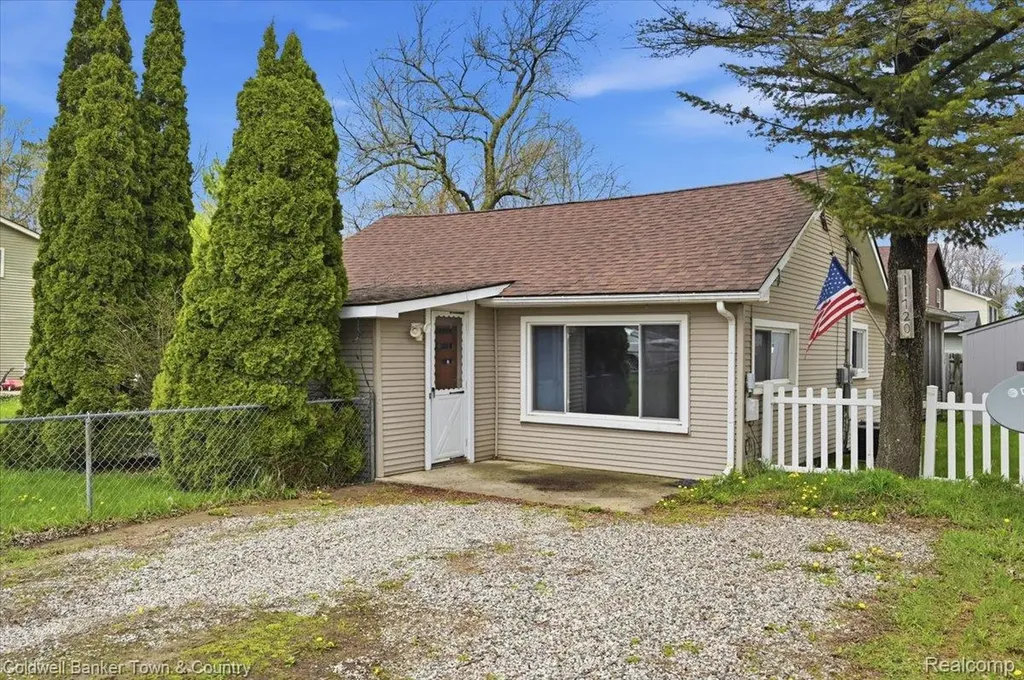 11720 Todds Lane Green Oak Township MI 48189