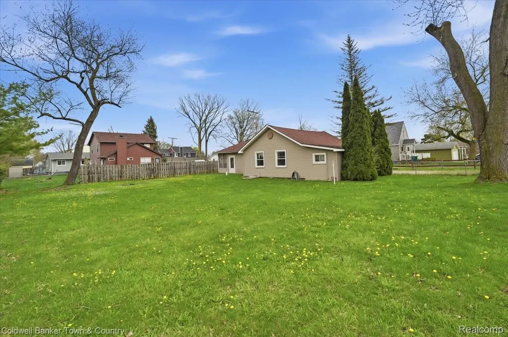 11720 Todds Lane Green Oak Township MI 48189