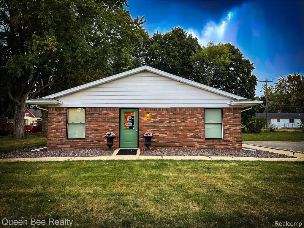 2382 Black River Street Deckerville Village MI 48427