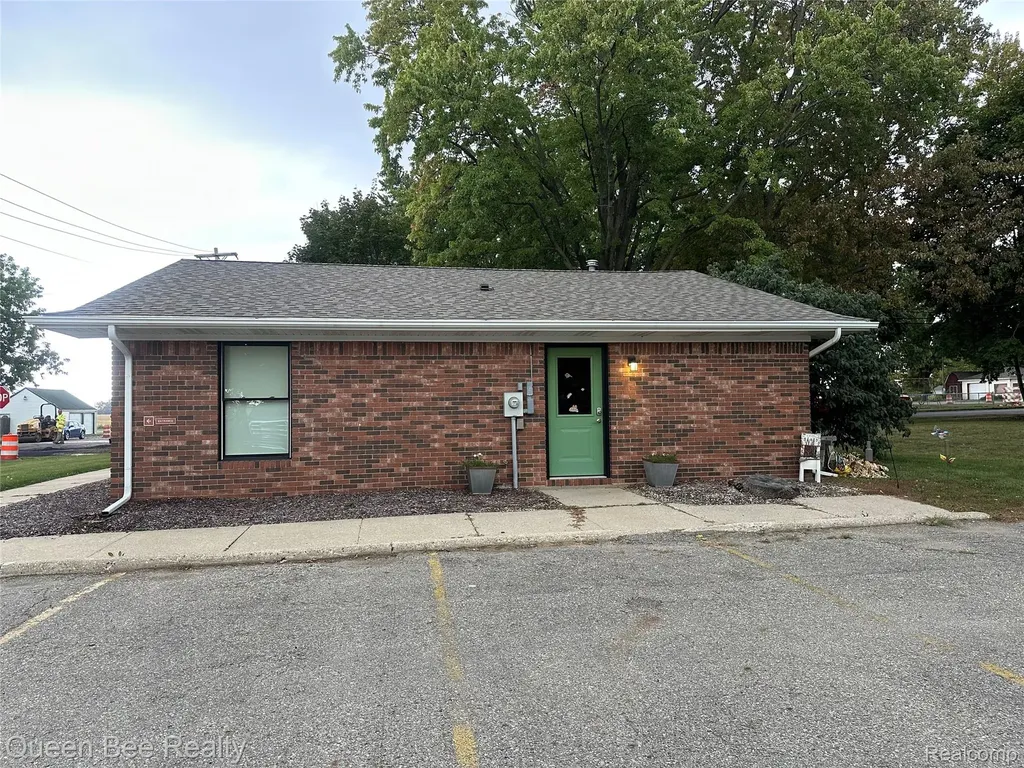 2382 Black River Street Deckerville Village MI 48427