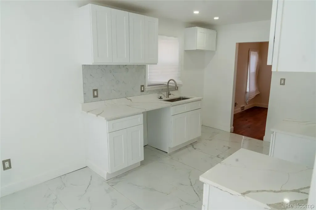 18435 Sorrento Street Detroit City MI 48235