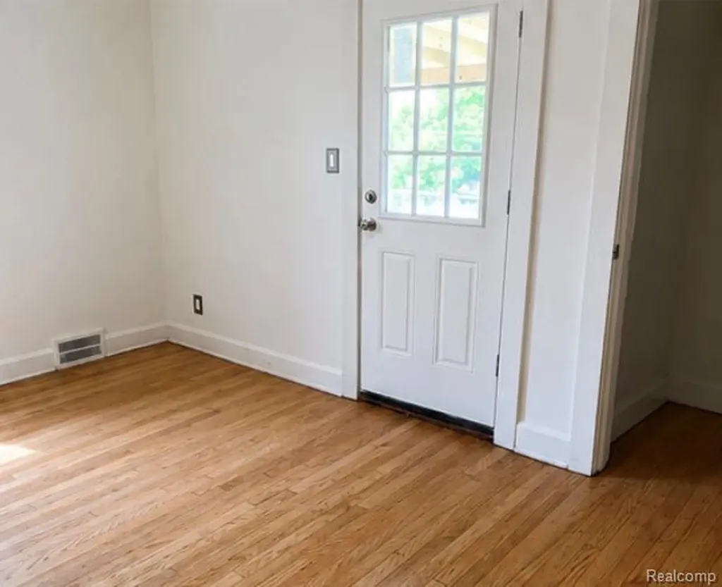 18435 Sorrento Street Detroit City MI 48235