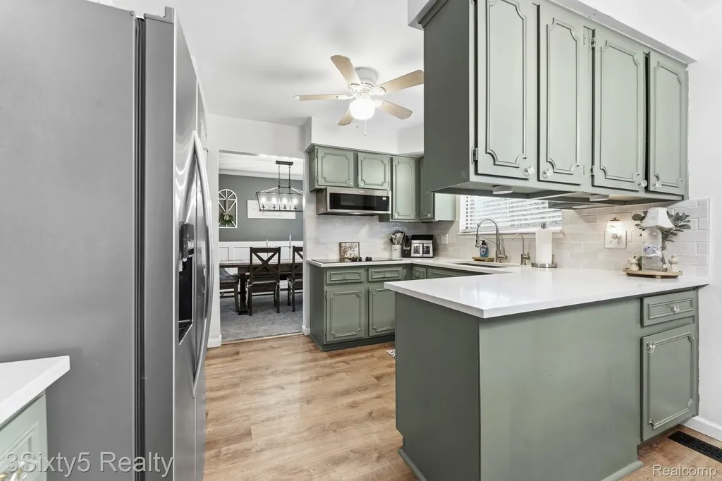 23577 W Newell Circle Farmington Hills City MI 48336