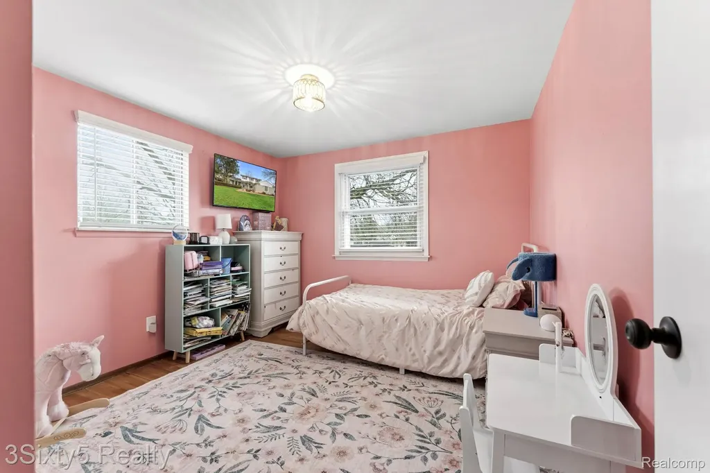 23577 W Newell Circle Farmington Hills City MI 48336