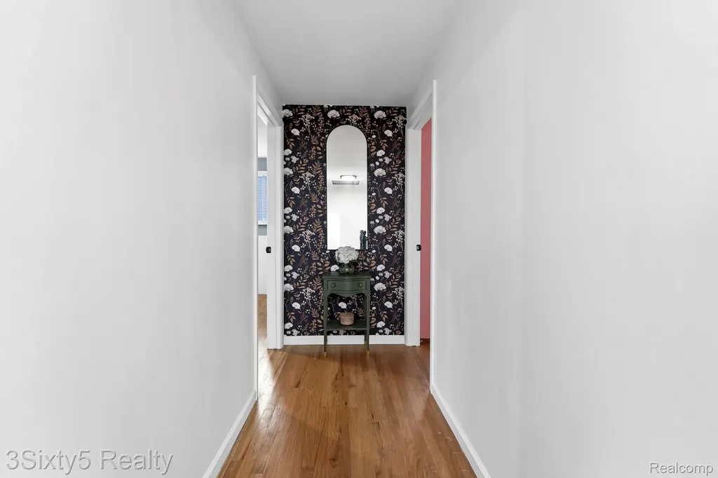 23577 W Newell Circle Farmington Hills City MI 48336
