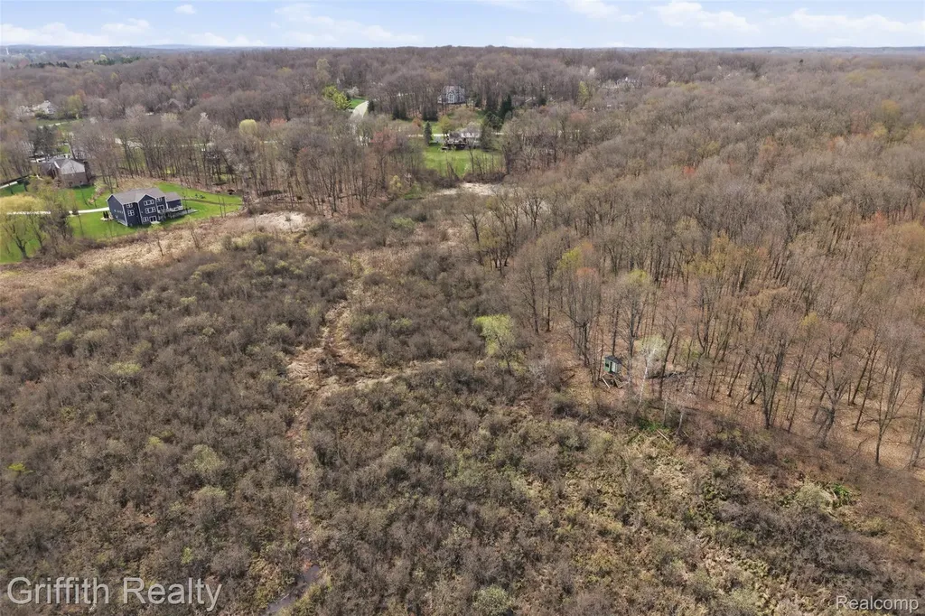 2550 Hartun Drive Brighton Township MI 48114