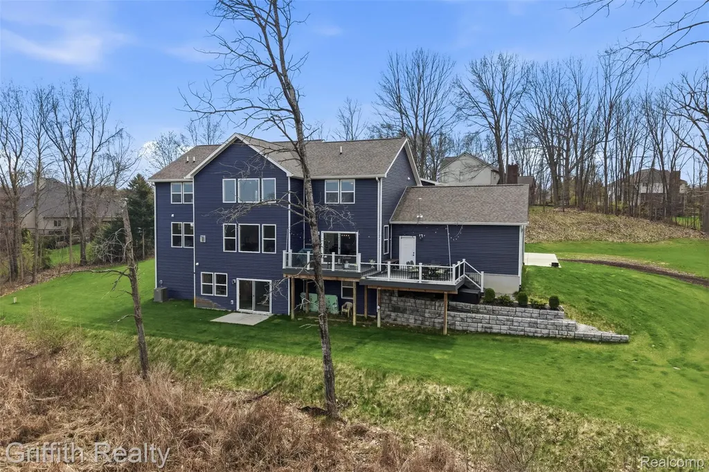 2550 Hartun Drive Brighton Township MI 48114