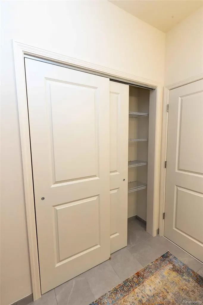 224 Jotham Avenue Auburn Hills City MI 48326