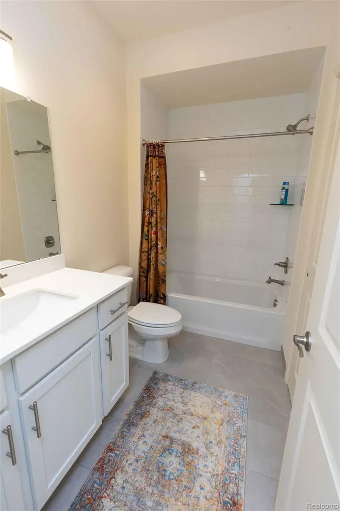 224 Jotham Avenue Auburn Hills City MI 48326