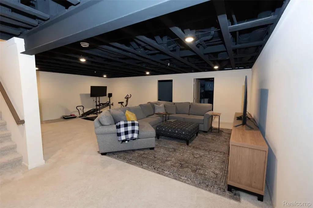 224 Jotham Avenue Auburn Hills City MI 48326