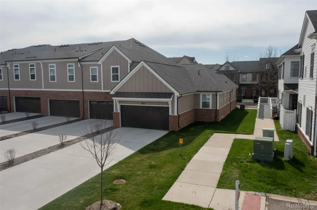 224 Jotham Avenue Auburn Hills City MI 48326