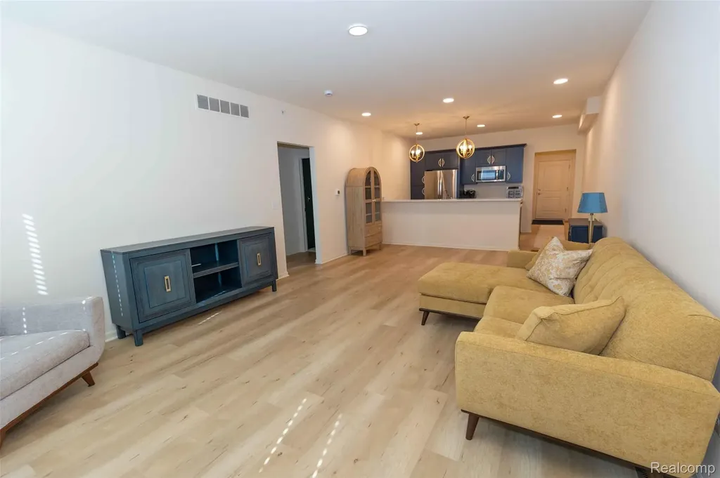 224 Jotham Avenue Auburn Hills City MI 48326