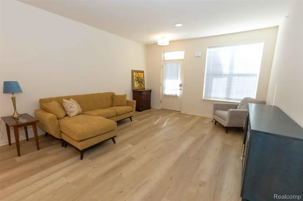 224 Jotham Avenue Auburn Hills City MI 48326