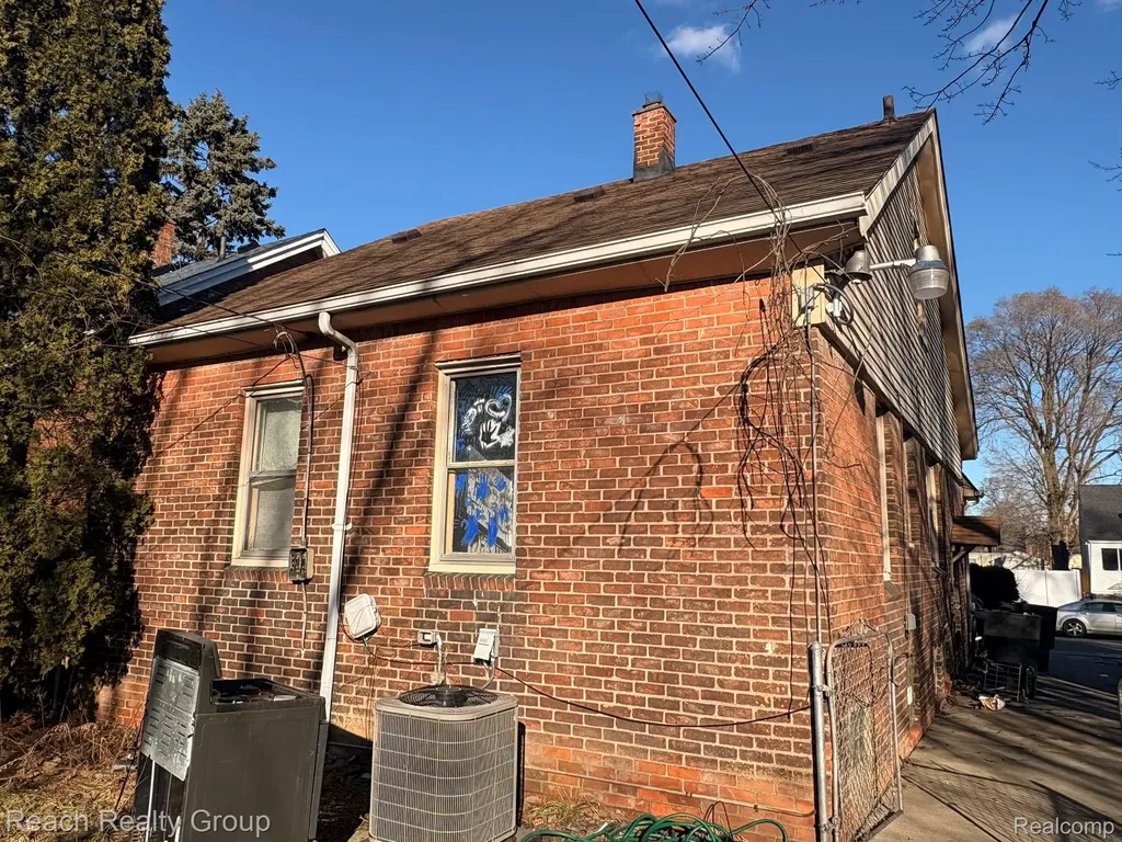 19403 Moenart Street Detroit City MI 48234