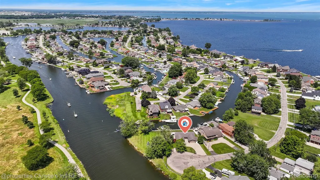 37337 Lakeshore Drive Harrison Charter Township MI 48045