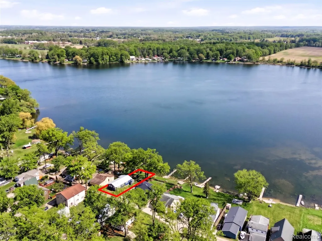 4168 Lakeview Drive Attica Township MI 48412