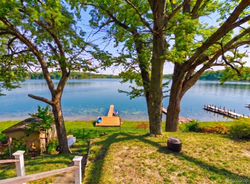 4168 Lakeview Drive Attica Township MI 48412