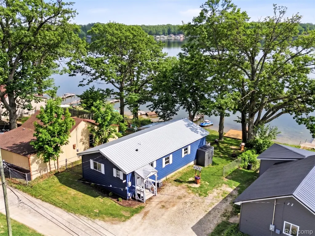 4168 Lakeview Drive Attica Township MI 48412