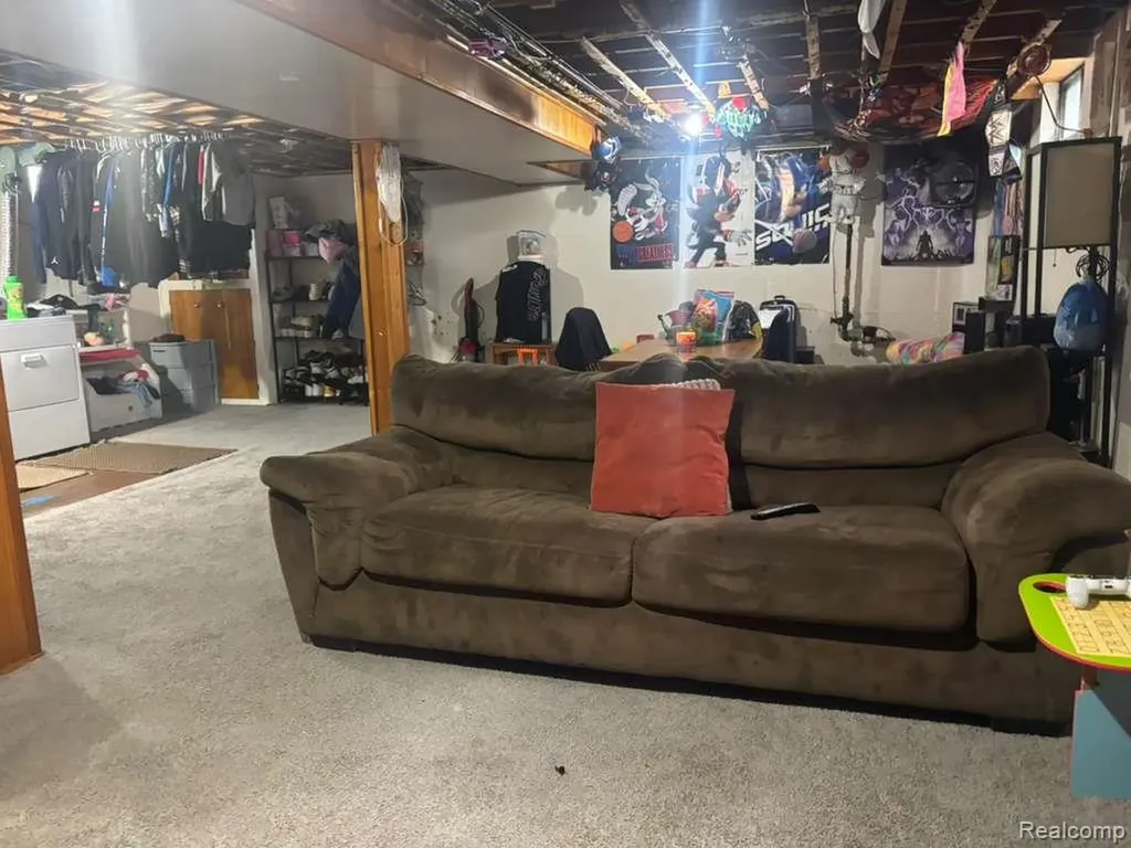26126 N 26126 Student Avenue Redford Charter Township MI 48239