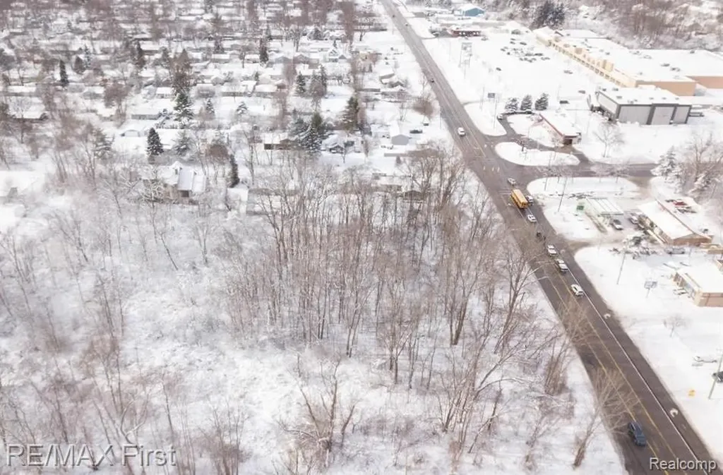 000 Cooley Lake West Bloomfield Charter Township MI 48324